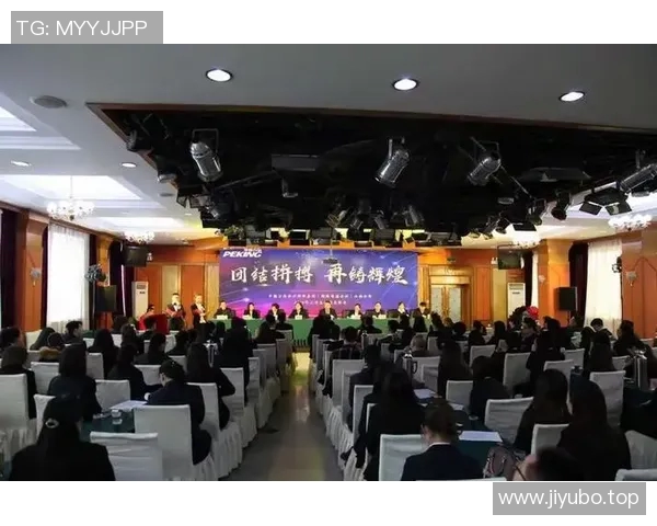 团结拼搏共铸辉煌杭州羽毛球队的团队协作精神探讨